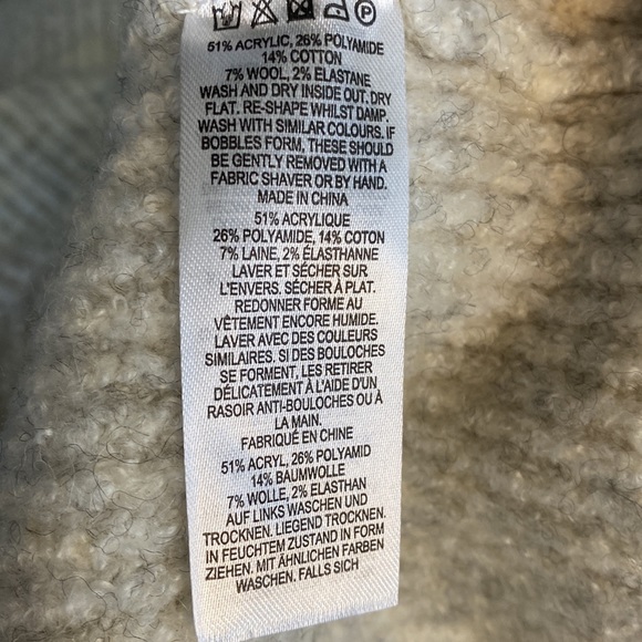 NWT French Connection Sweater - Picture 5 of 6